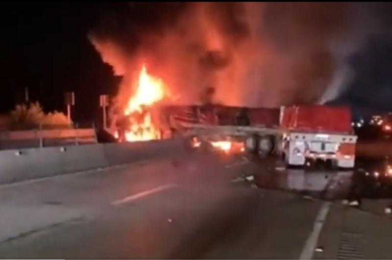 Incendio de tráiler provoca caos en el Arco Norte y la México-Puebla