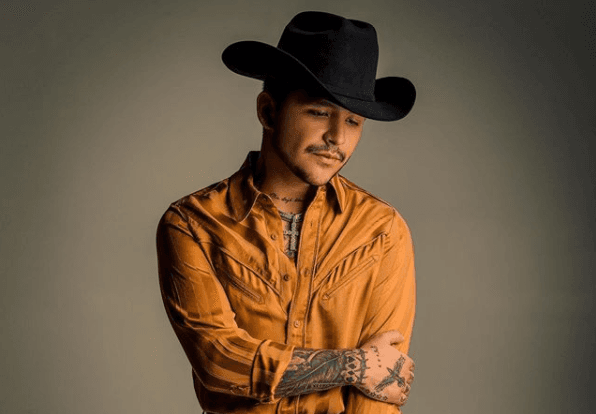 Así de lujosa es la vida de Christian Nodal, jet, Ferrari y más