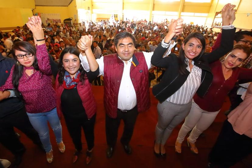 Durante 10 días de precampaña Barbosa recorrió 26 municipios