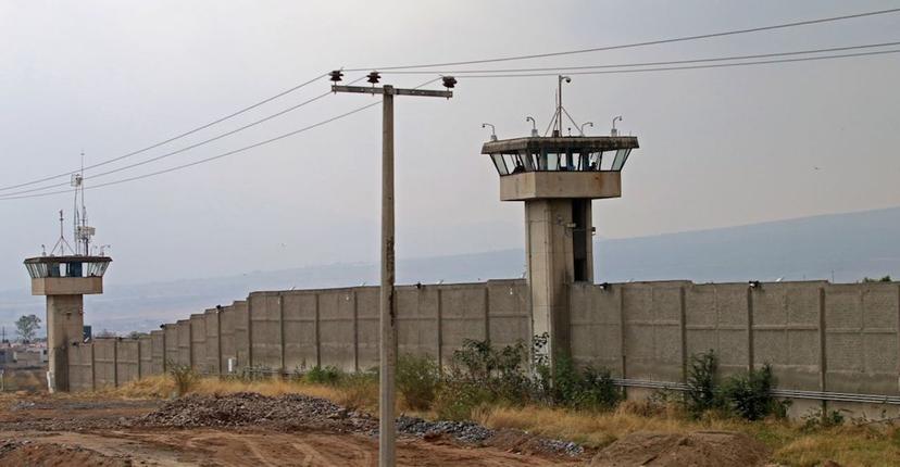 Cierran Puente Grande, trasladarán a los reos a otros penales