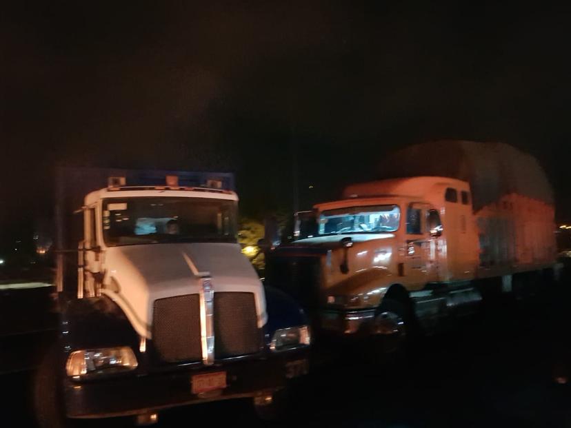 Cierran autopista México-Puebla, a la altura de Tlahuapan