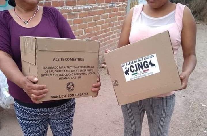 VIDEO Cárteles alimentan a los pobres en la contingencia