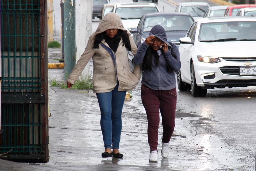 Lluvias y tormentas en Puebla durante este martes