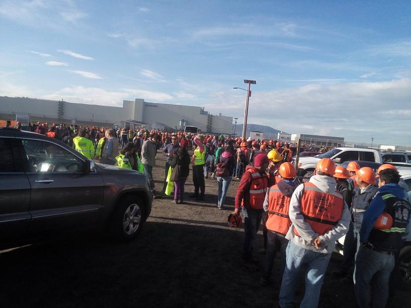 Por falta de pago bloquean durante 7 horas la entrada a planta Audi