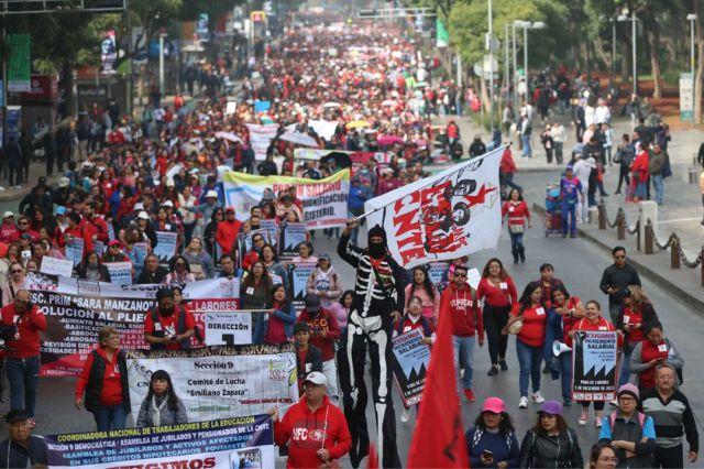 CNTE saldrá a las calles en CDMX este 15 de mayo; exigen aumento salarial