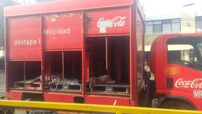 Roban camión de Coca Cola e inician balacera en Quecholac