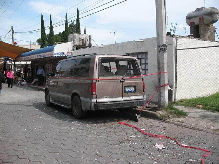 Explotan cohetones en fiesta patronal de San Andrés Cholula