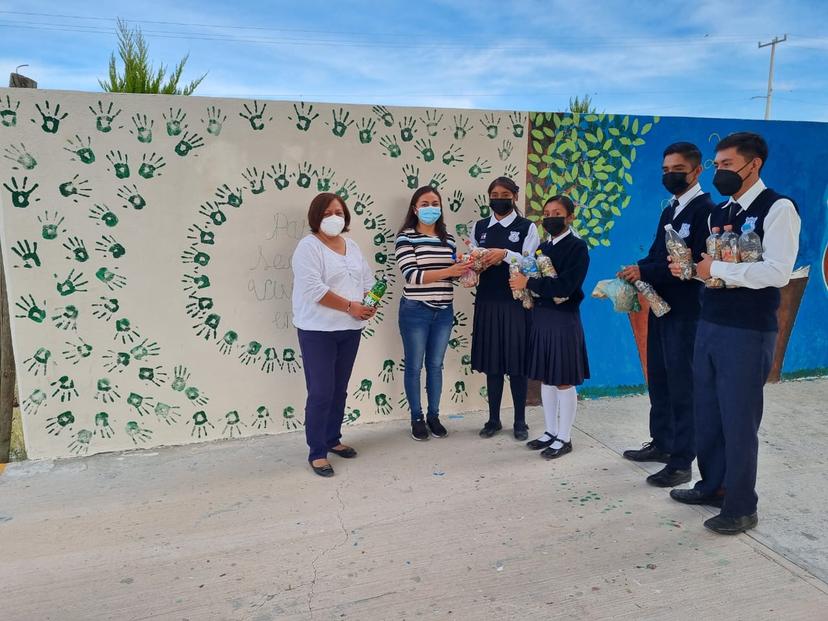 Jóvenes se suman a proyecto para preservar el agua en Xochitlán