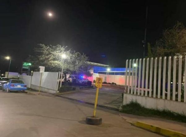 VIDEO Comando entró por preso al Hospital General de Zacatlán