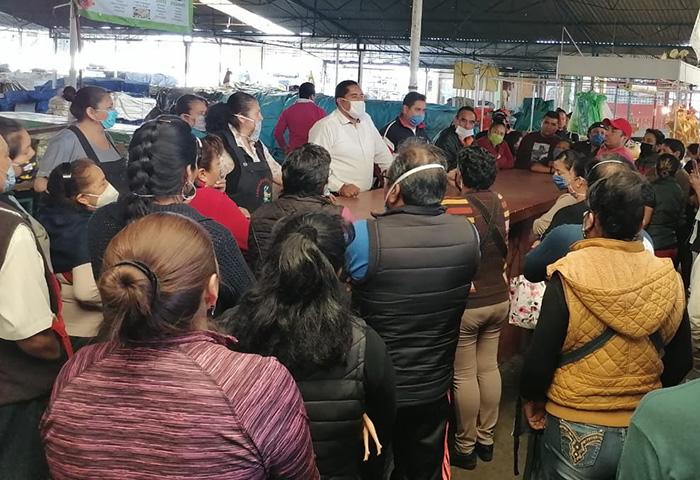 Piden a comerciantes no instalarse en la periferia del mercado Serdán en Huejotzingo 