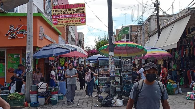 Falta de policías dificulta vigilancia en mercado 16 de Marzo en Tehuacán