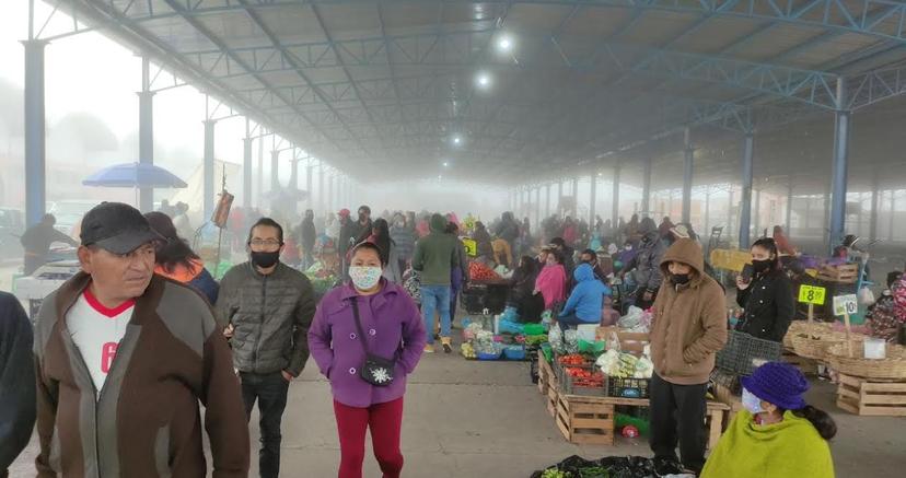 Toleran comercio informal en Huauchinango