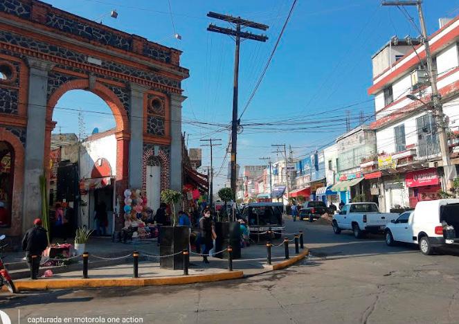 Multarán con 5 mil pesos a comercios que invadan banquetas en Texmelucan