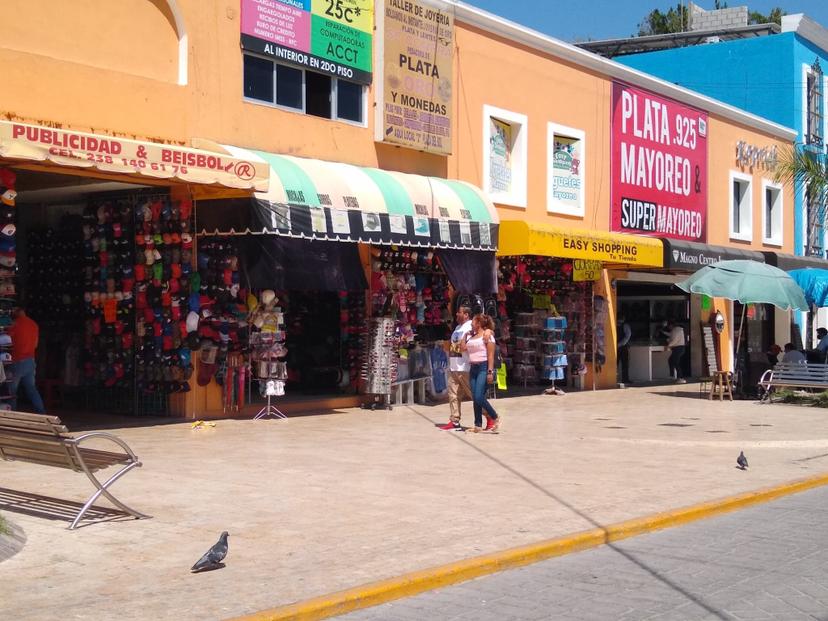 Comercio establecido de Tehuacán protesta por cobro inusual para censo