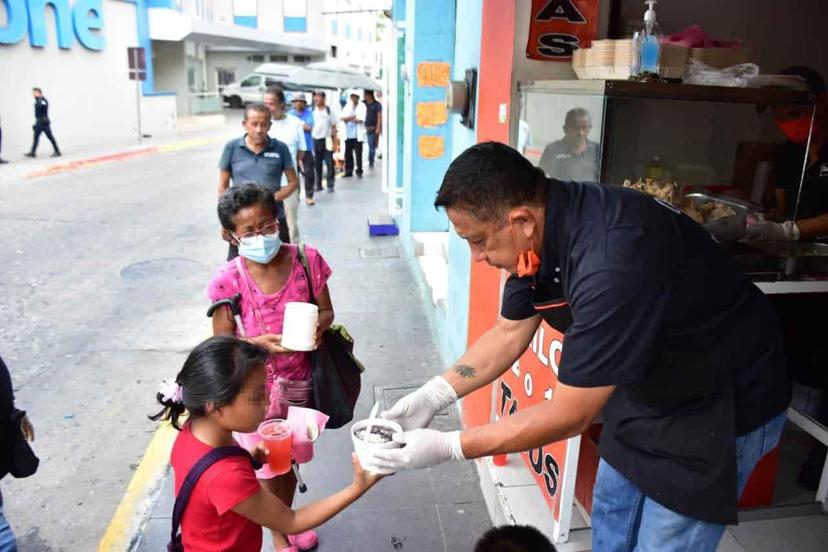 Restauranteros de Puebla regalarán comida a desempleados