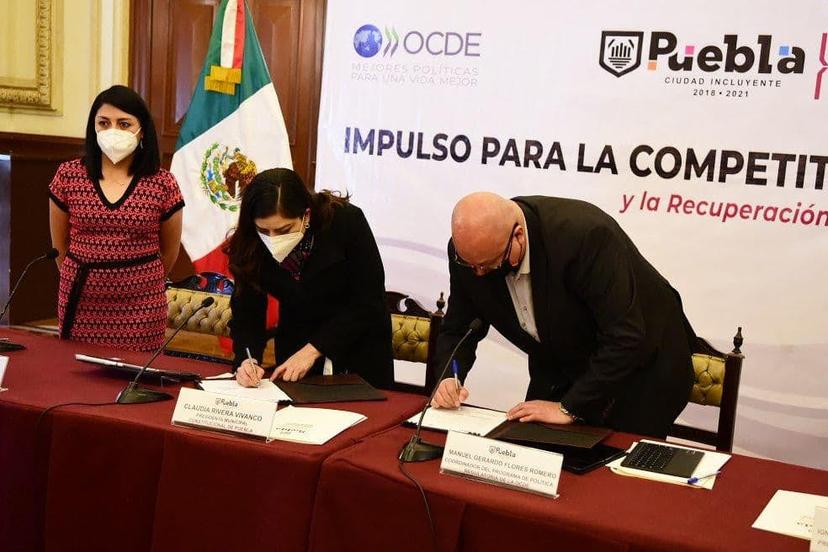 Rivera y la OCDE buscan mejorar la competitividad de la capital poblana