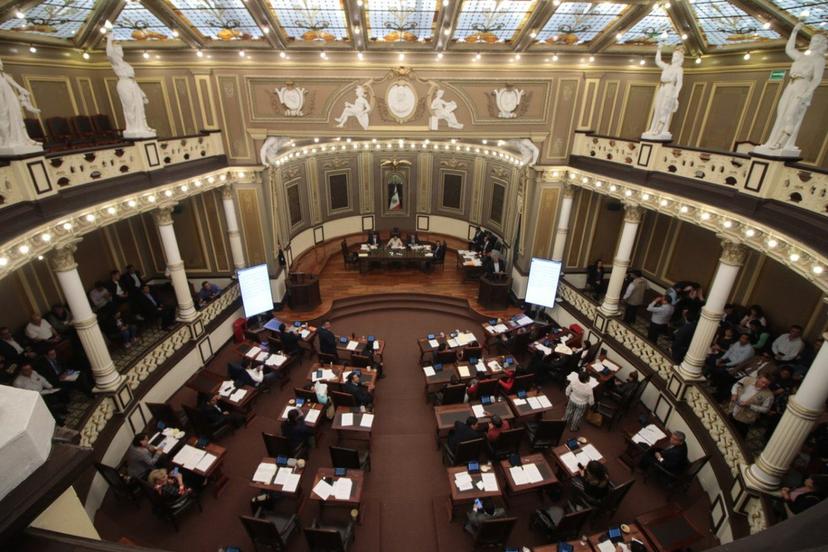 Desbandada legislativa: 23 diputados de Puebla se irán a campaña