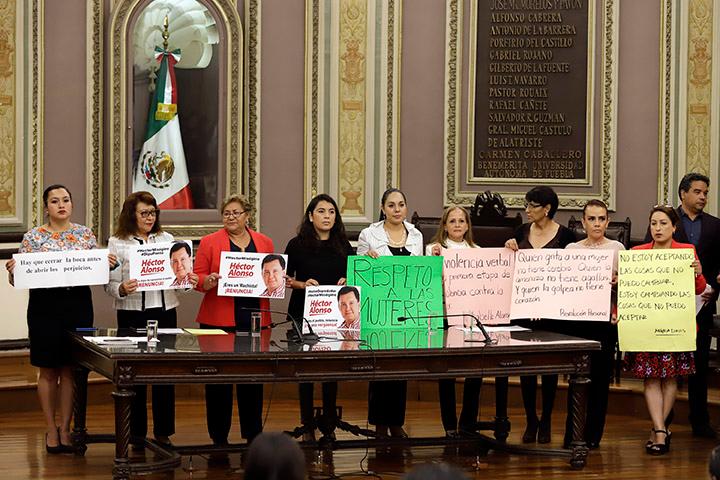Destituyen a JJ y Héctor Alonso de la Mesa Directiva del Congreso