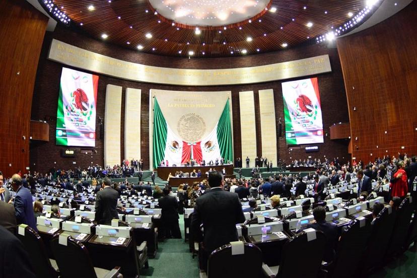 Diputados quitan regulación asimétrica a Pemex