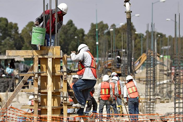 El próximo lunes sólo podrán iniciar labores el sector construcción y automotriz