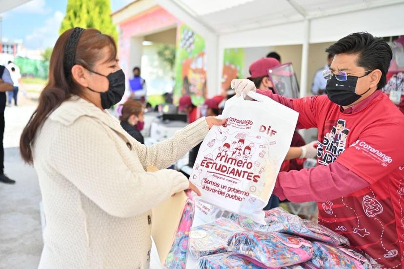 Invierte Coronango 5 mdp en apoyos a estudiantes