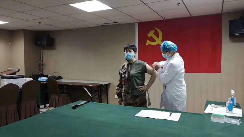 China prueba en mujer del ejército vacuna contra el coronavirus