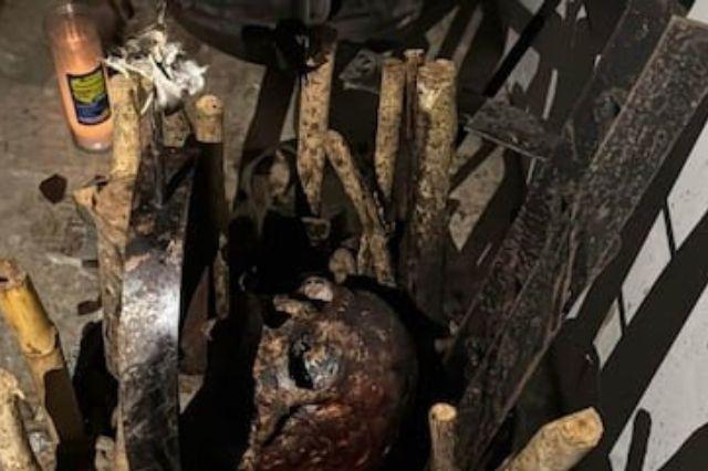 Fiscalía de Morelos catea casa de exdirector del Fideicomiso del Lago de Tequesquitengo y descubrió altar de santería