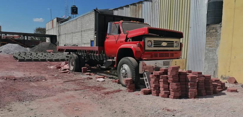 Tras meses de crisis tiendas de materiales para construcción suben ventas en Izúcar