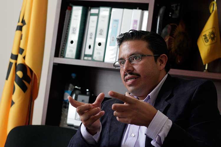 Cotoñeto puede desempeñar cualquier cargo público: Barbosa