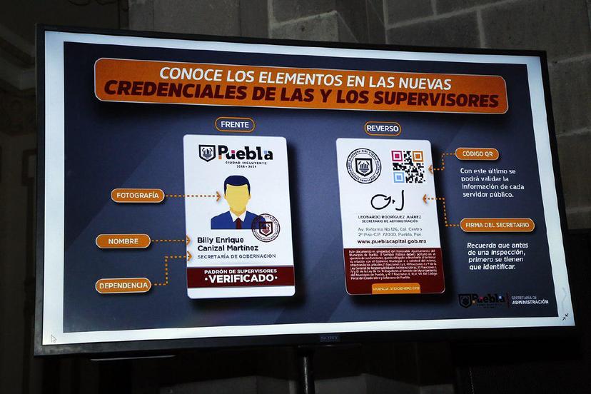 Para evitar corrupción dan credenciales QR  a supervisores en Puebla