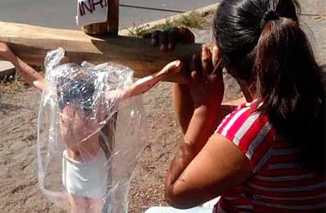 Regalan imágenes de Cristo por voto en San Jerónimo Coyula