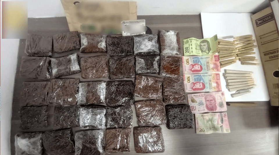 Los detienen repartiendo brownies de marihuana en CU