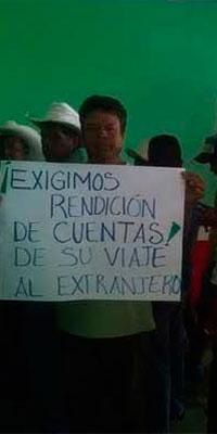Retienen 8 hrs a edil de Tehuitzingo para aclarar viaje a EU