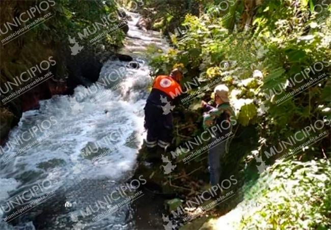 Avientan cuerpo de joven a río de Chignautla