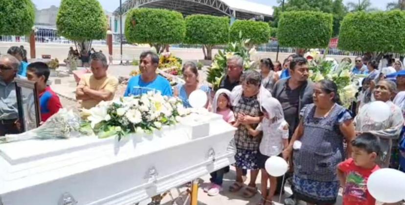 Llega a casa Crimilda, maestra de Altepexi que falleció en el accidente de la Cuacnopalan