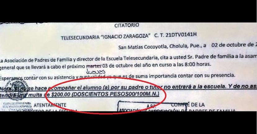 Escuela de Cholula cobra 200 pesos a padres que no asisten a juntas