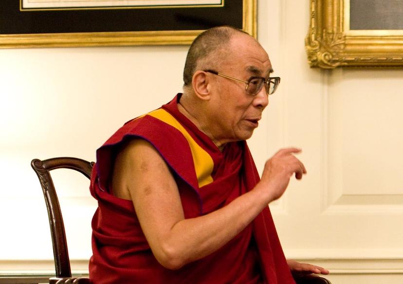 Dalai Lama señala que rezar no es suficiente ante COVID19