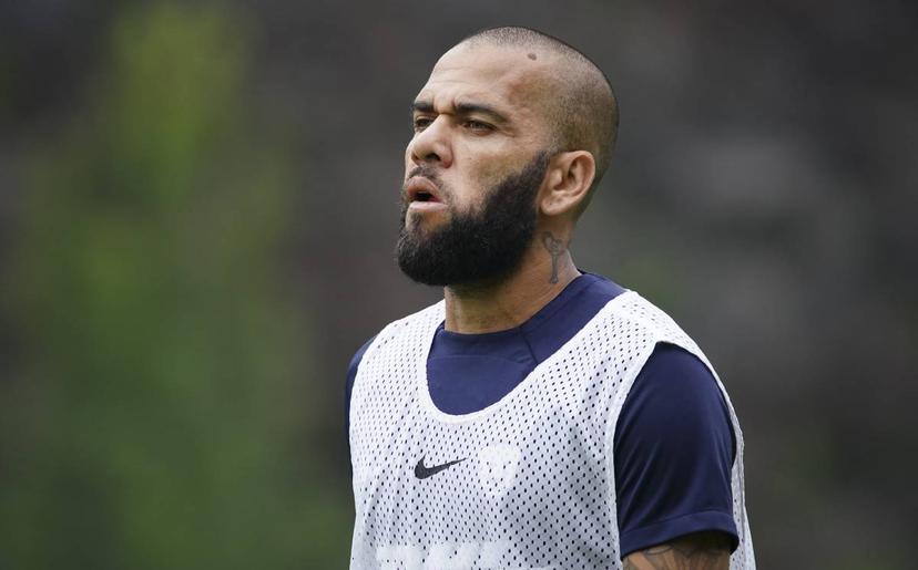 A Dani Alves le fue negado nuevamente libertad por riesgo de fuga