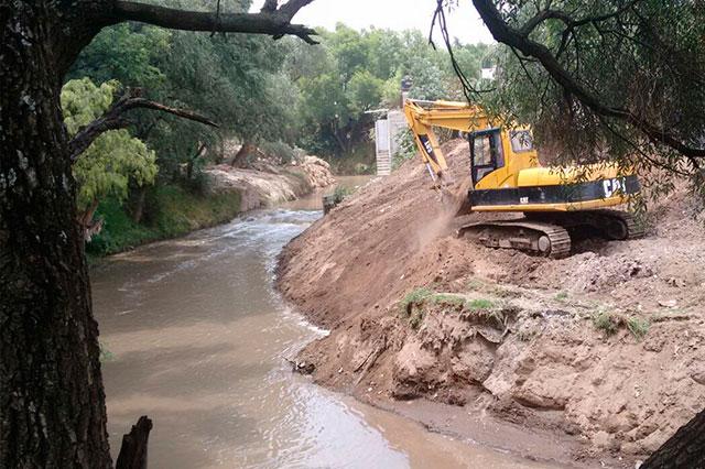 Evitarán descargas de productores de queso en el río Atoyac