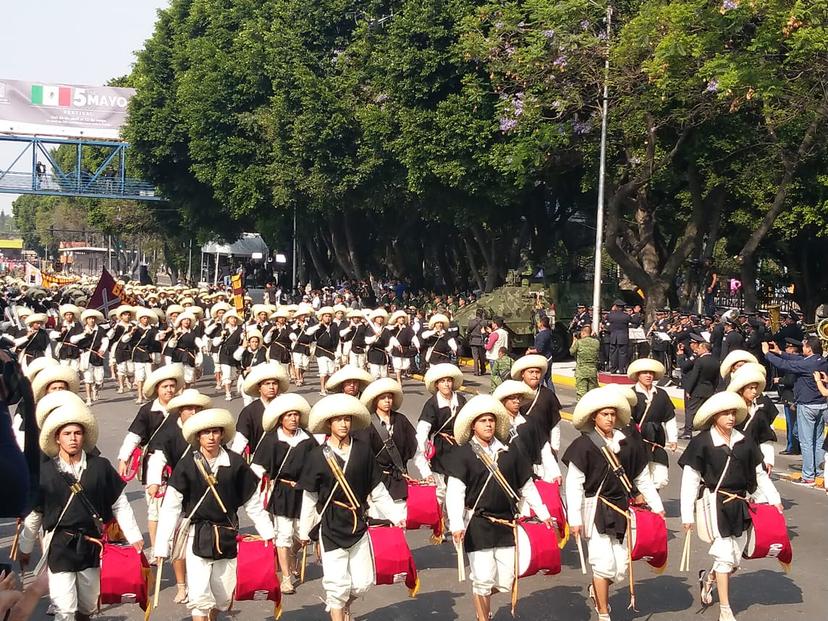 VIDEO Disfruta el tradicional Desfile del 5 de Mayo