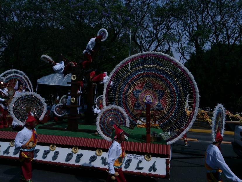 VIDEO Disfruta el tradicional Desfile del 5 de Mayo