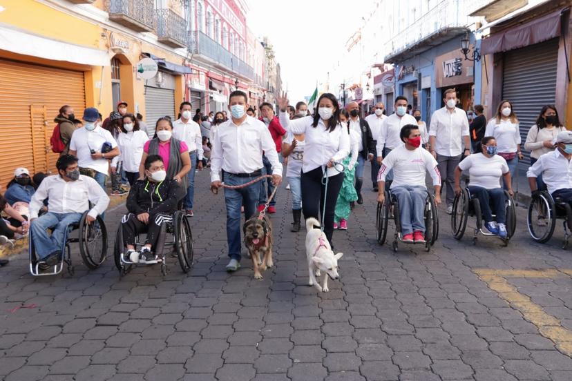  En Atlixco realizan desfile conmemorativo por la Revolución Mexicana 