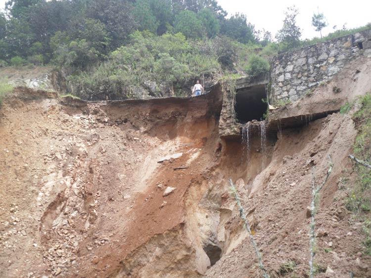 Reporta Protección Civil cuantiosos daños en Tetela tras el paso de Ingrid