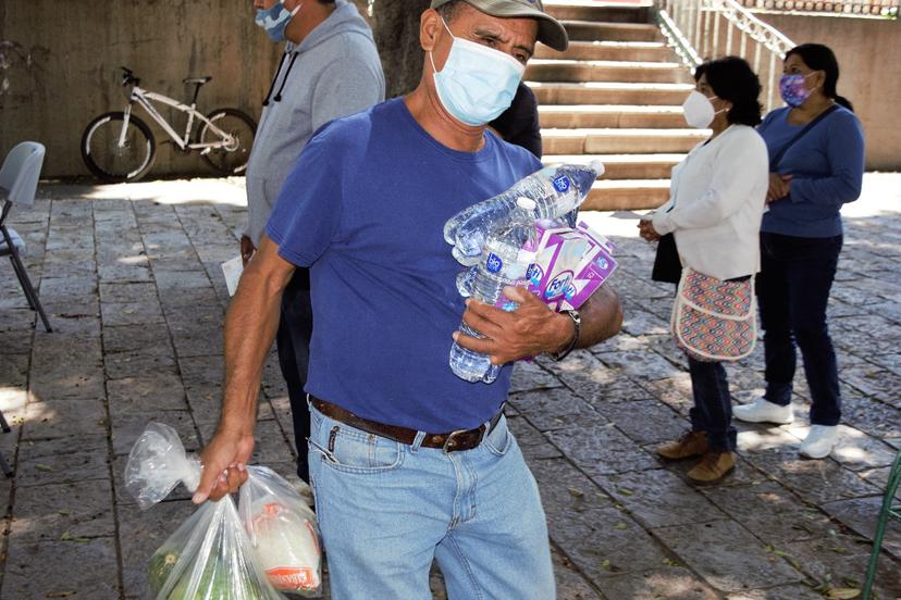 Organizaciones ofrecen a atlixquenses despensas a bajo precio