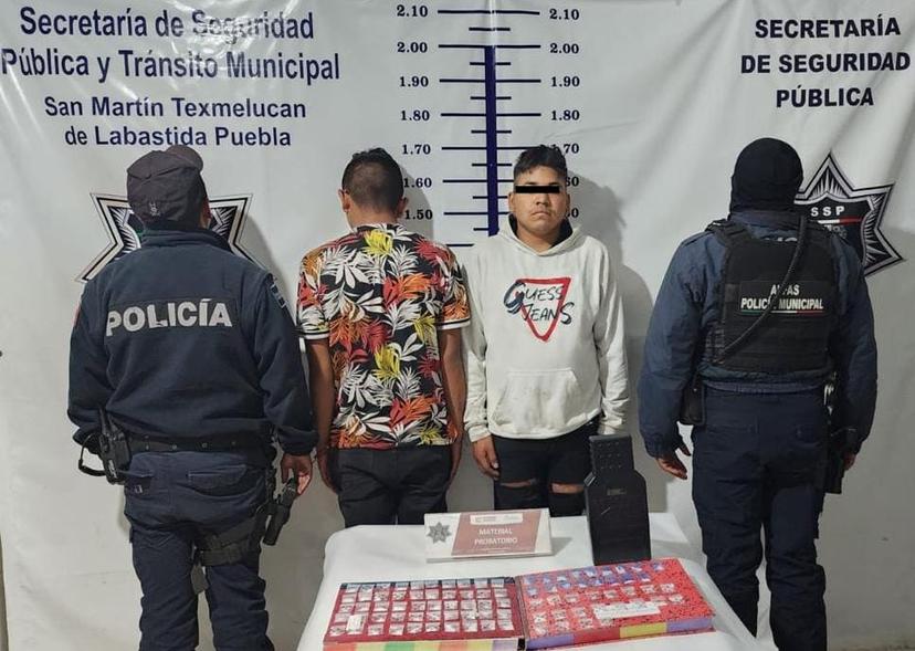 Detienen a dos tras robo de camiones recuperados en Texmelucan