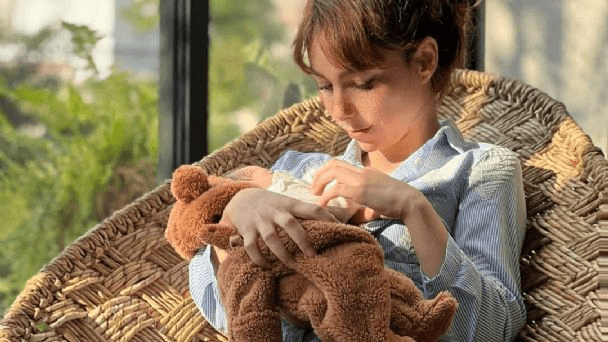 Natalia Téllez anuncia la llegada de su hija Emilia