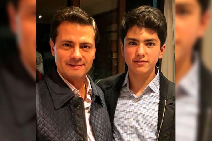 EPN se hace tendencia por foto con el hijo que tuvo fuera del matrimonio