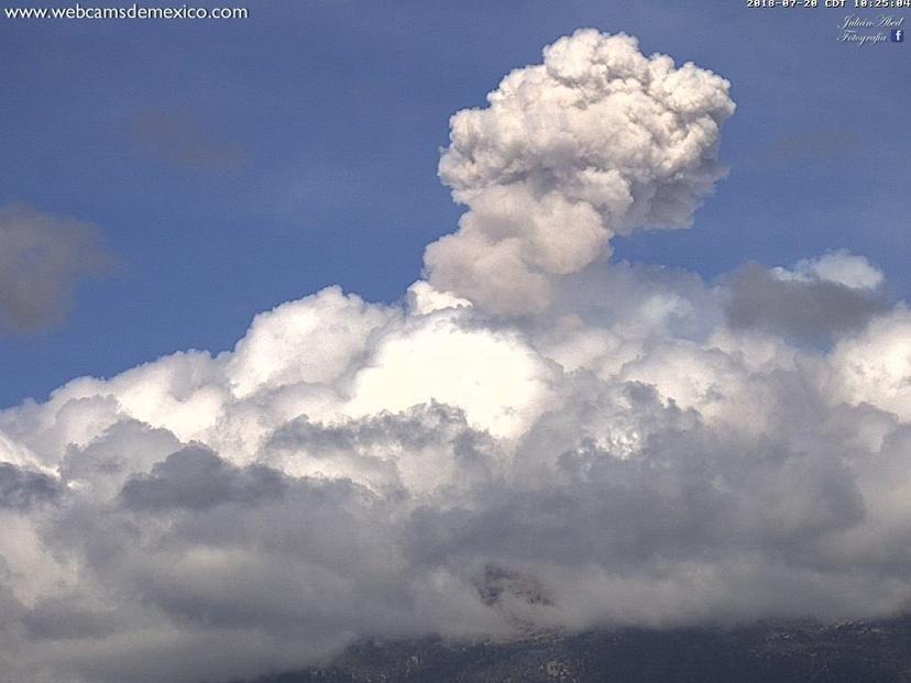 FOTOS: Genera el Popocatépetl 6 explosiones y 36 exhalaciones