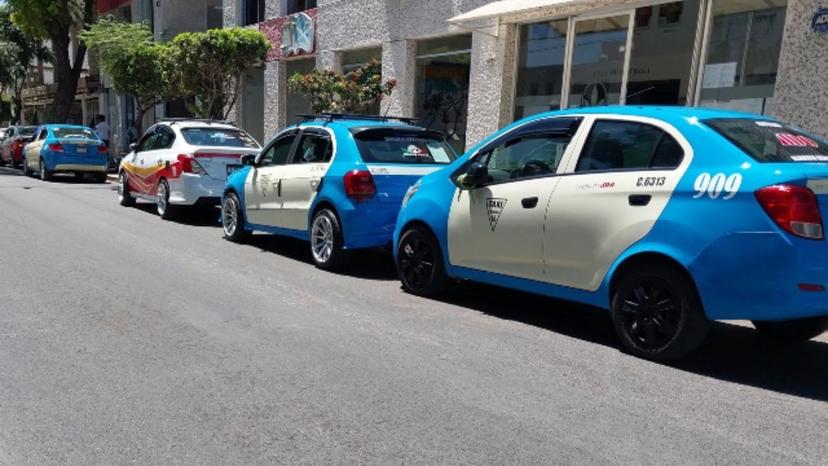 En Tehuacán, taxistas han comenzado a migrar a plataformas digitales
