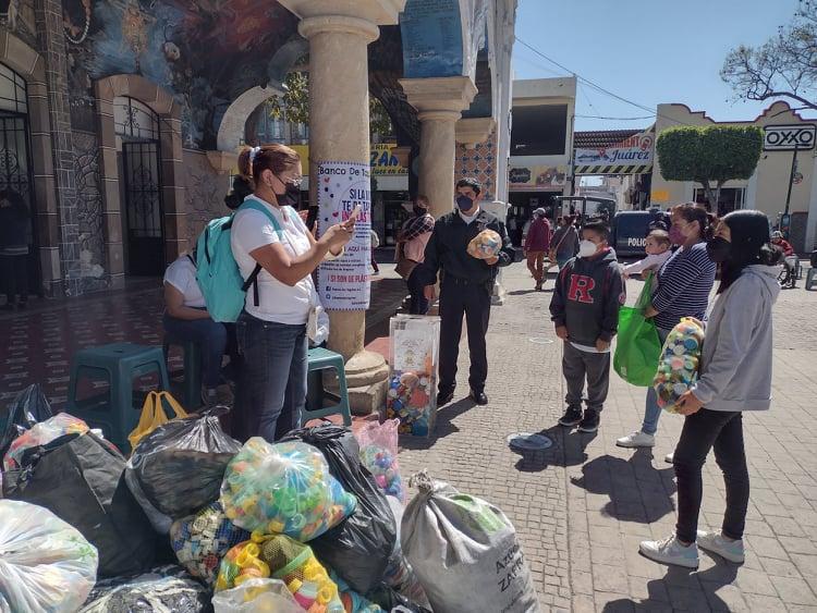 Donación de tapitas en Tehuacán contribuye a tratamiento para niños con cáncer  